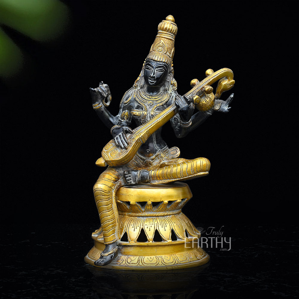 antique saraswati idol