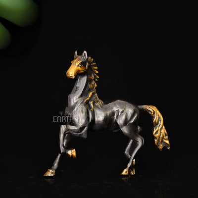 brass horse sculpture