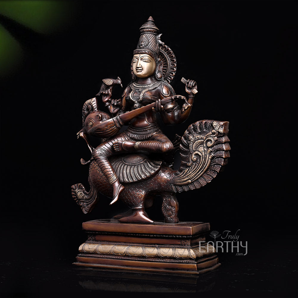 brass saraswati statue 3