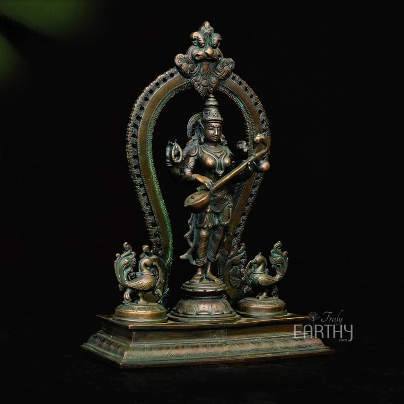 brass saraswati idol_3