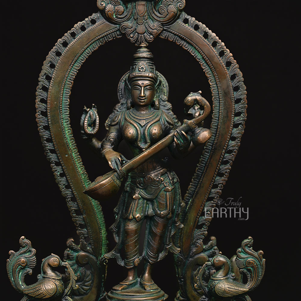 brass saraswati idol_5