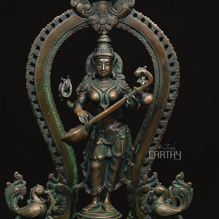 brass saraswati idol_5