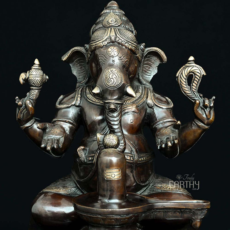 antique ganesha statue, closeup
