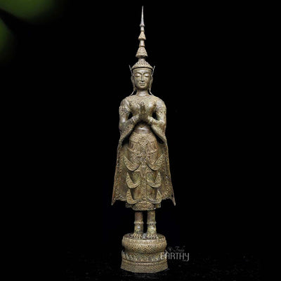 Bronze buddha statue