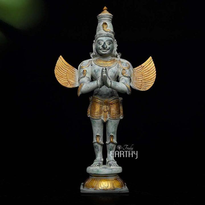 garuda statue