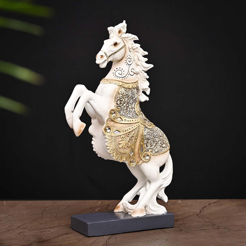 white horse showpiece, angel 3