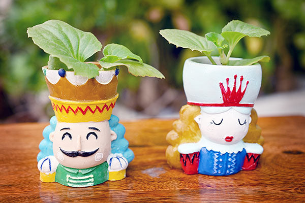 King & Queen Resin Pot – Set of 2 (without Plant).