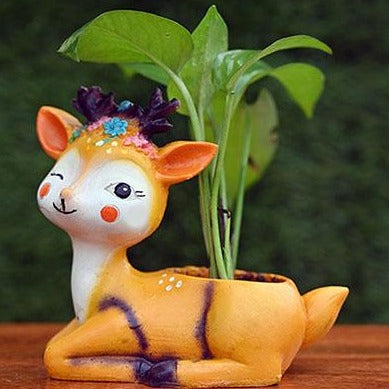 Winking Deer Resin Pot (without Plant).