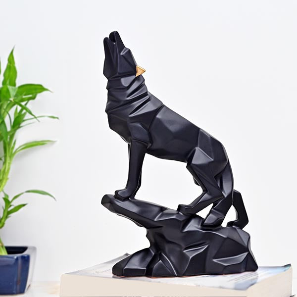 Howling Wolf Statue