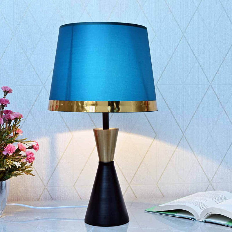 Dark Beauty LED Table Lamp