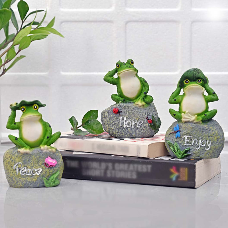 Frogs on Stone - Set of 3