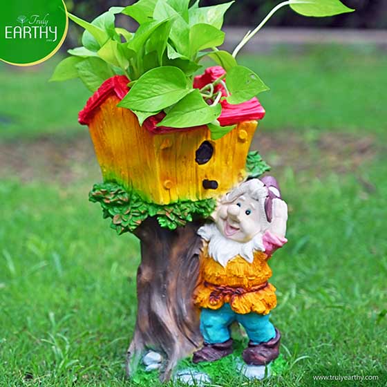 alt="gnome tree house pot"